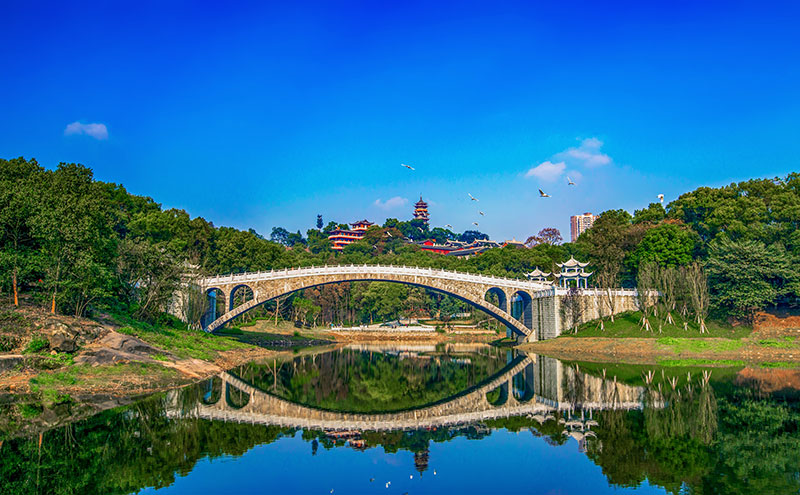 重庆市九龙坡区华岩旅游风景区