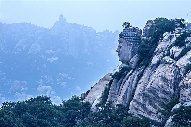据悉,龙涎香岛是伯利兹旅游的必到之处,大蓝洞(great blue hole)潜水