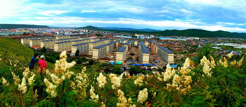 作品名称: 我的根河  作品描述: 在山上拍根河全景  拍摄地点: 根河市