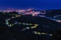 夜幕下的海岛城市