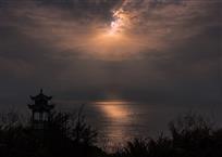 流光溢彩