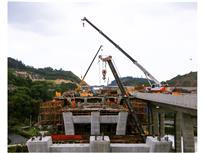 大桥建筑者