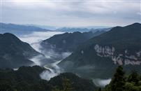 山谷飘带