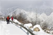 路过雪山