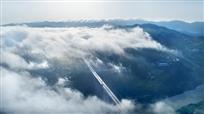 穿越龙河峡谷