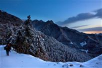 《漫步雪玉山》