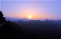 《太平日出》