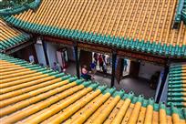 城中游