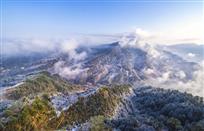 《壮美雪玉山》