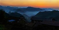 《山乡暮色》