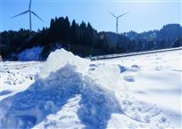 滑雪场一角
