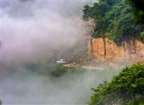 只缘身在此山中