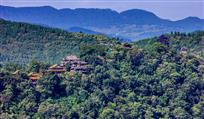 名山远眺