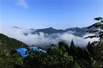 云绕方斗山