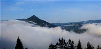 雾漫尖山子
