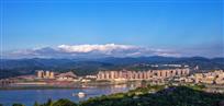 《名山远眺》
