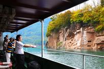畅游家乡河 探秘古岩棺
