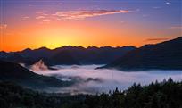 高山晨曦