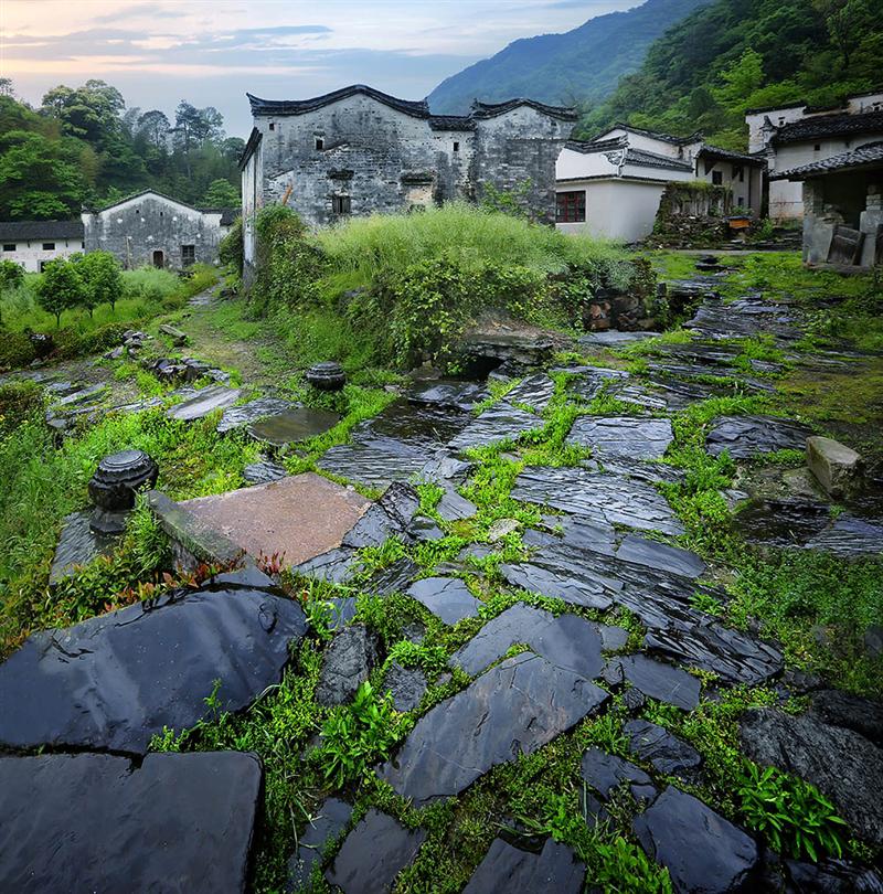 上一页 下一页 作品名称 古寨白石岭 作品描述 拍摄地点 白石岭