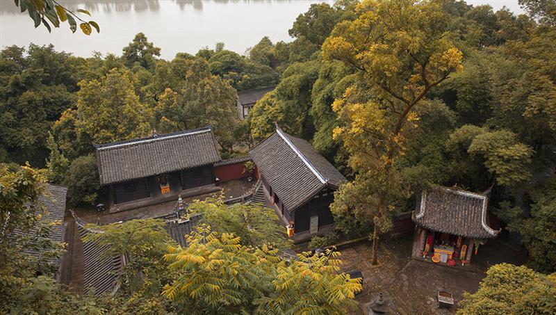 上一页 下一页 作品名称 鸟瞰飞来寺 作品描述 钓鱼城飞来寺 拍摄