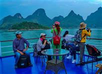 游观美丽大龙湖