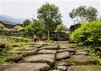 《古村落里有故事》