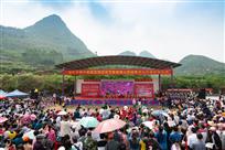 龙母文化节盛况