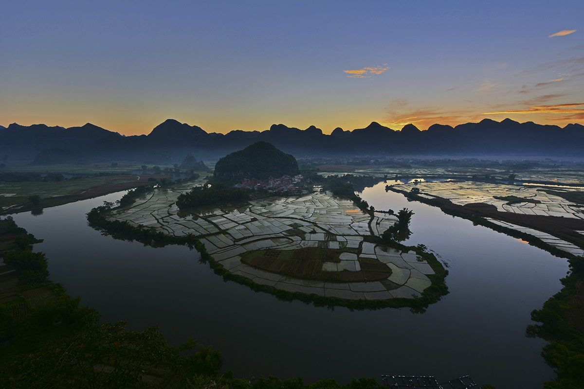 拍摄地点: 上林县覃排清水河  拍摄时间: 2013-08-07  作品