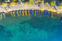 泸沽湖：玻璃水畔的彩舟织锦