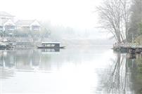 《边城的拉拉渡》