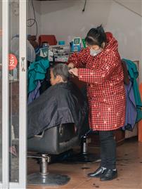 一剪一梳暖人间