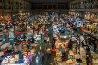 渔市喧嚣夜正浓