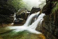 潭瀑汇翠