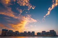 《鎏霞漫城岸》