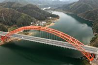 丹桥锁碧太平湖