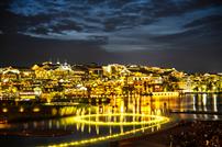 夜幕下的瑶湖古镇