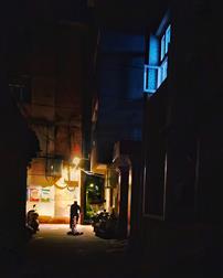 夜骑小巷