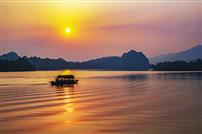 夕照卧佛，湖韵禅心